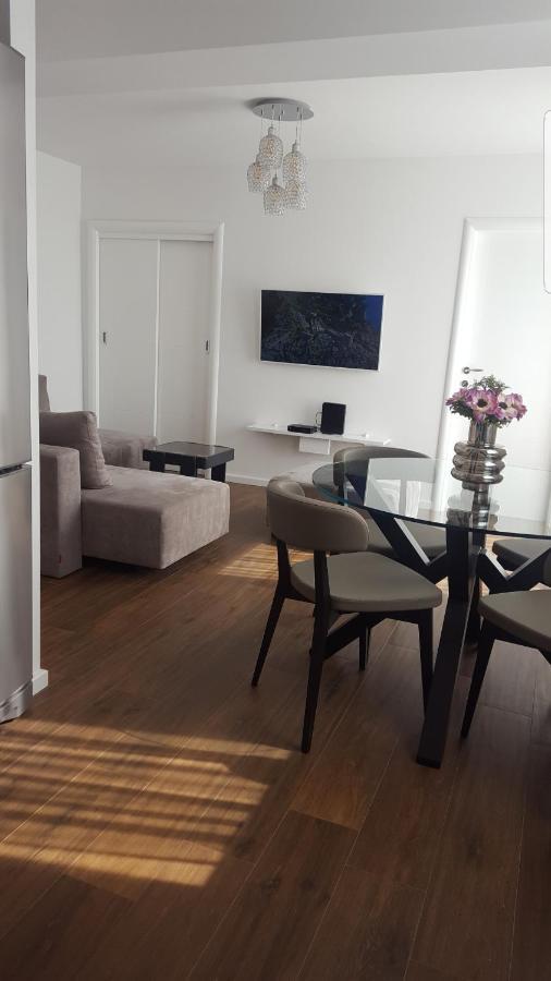 오미스 Penthouse Maremonte 아파트 외부 사진