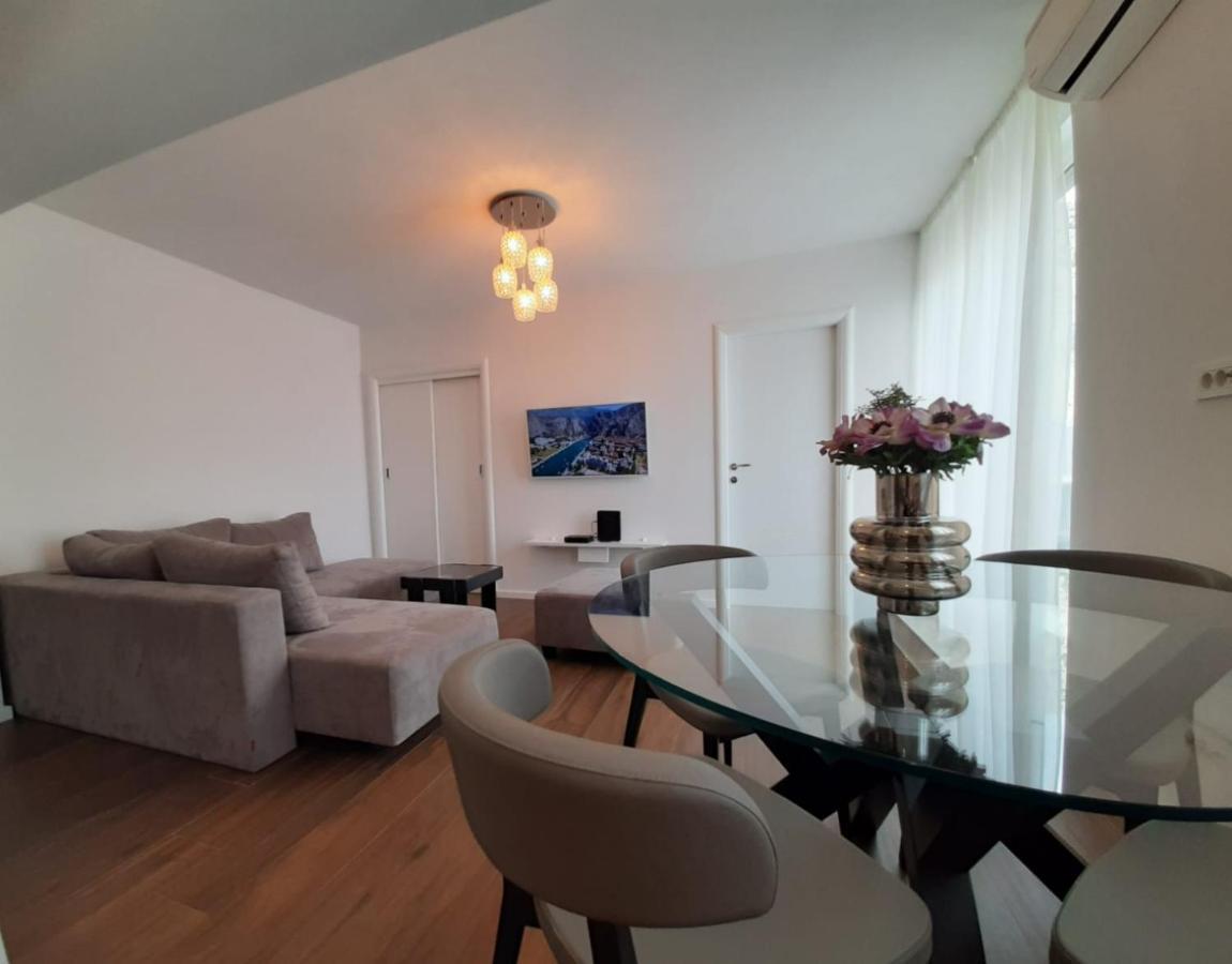 오미스 Penthouse Maremonte 아파트 외부 사진